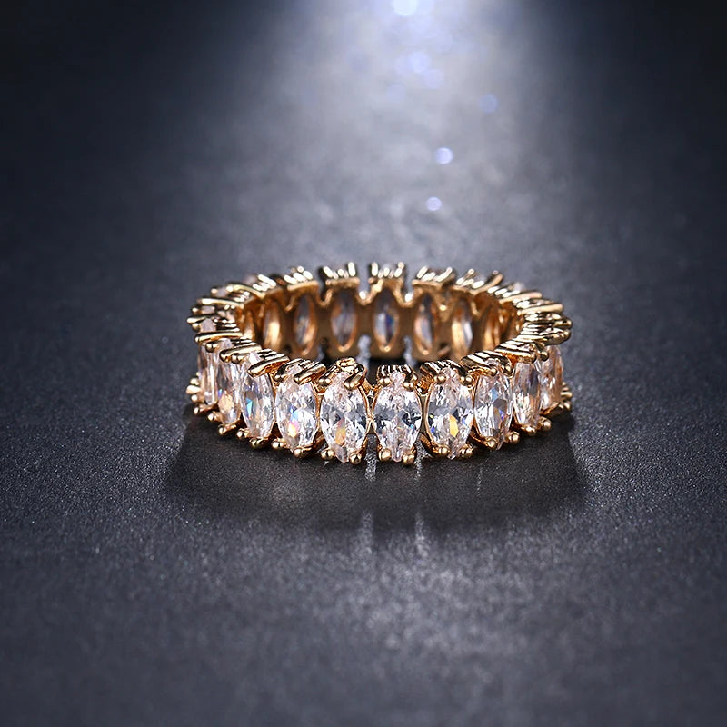 Sparkling Ring